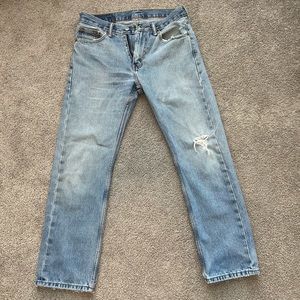 Levi’s 505 30x30 distressed straight leg medium-light wash jeans